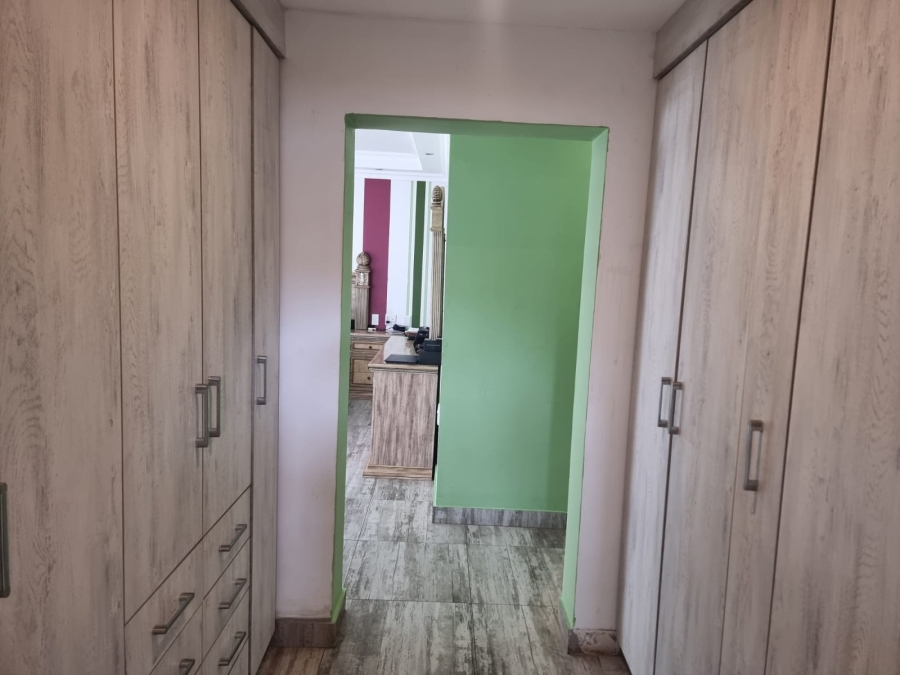 5 Bedroom Property for Sale in Cashan North West